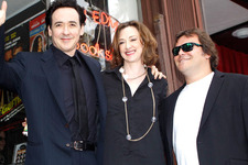 ジョン・キューザック、ウォーク・オブ・フェイムに。J・ブラックら友人も祝福！ 画像