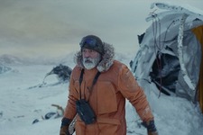 北極のジョージ・クルーニーと宇宙空間のクルーたちの圧巻映像『ミッドナイト・スカイ』予告 画像