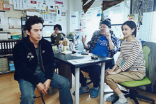 岡田准一＆佐藤二朗＆山本美月『ザ・ファブル』癒やしの象徴“オクトパス”のメイキング映像公開！ 前作の配信も決定 画像