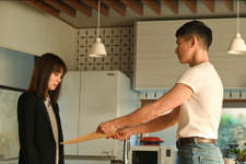 永山瑛太“紘一”の動揺に「可愛い」、ラストのハグに「今日は優しい」の声も…「リコカツ」第4話 画像