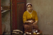 モロッコ伝統のパンケーキ“ルジザ”を作る『モロッコ、彼女たちの朝』本編映像 画像