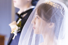 田中みな実、ウエディングドレス姿でどこへ…『ずっと独身でいるつもり？』幸せ探してもがく特報映像 画像