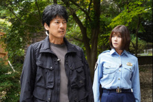 唐沢寿明“樋口”のある行為に「さすが！！ハマの狂犬！！」の声、ECU緒方の“あだ名”にも注目集まる…「ボイスII 」9話 画像