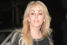 リンジー・ローハンの母、家庭内暴力を受けた写真を公開！ 画像