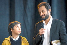 イランの巨匠が描くSNS時代の“美談の英雄”『英雄の証明』本編映像 画像