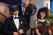 高橋一生“志村”タキシードで格闘する姿に「魅力が尽きない」、柴咲コウ“キリコ”には“偽インビジブル”疑惑も…「インビジブル」第4話 画像