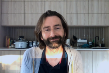 デヴィッド・テナント＆マイケル・シーンの仲良しぶりに注目「ステージド」舞台“裏”の特別編が上陸 画像