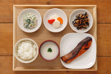 無駄なく便利な量り売りが魅力　恵比寿有名和食店の料理人によるお総菜デリショップ 画像