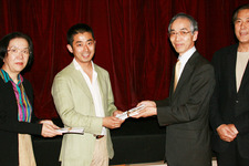 真実の感動・可能性の発見を！　『約束の旅路』ブログ募金贈呈式 画像