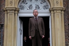 王室伝統のしきたりが明らかに『スペンサー ダイアナの決意』名優ティモシー・スポールのコメントも 画像