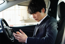 坂口健太郎、主演ドラマ「CODE」クランクインに「ワクワクしています」 画像