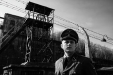 ディズニー王子もこなすビリー・マグヌッセン、『アウシュヴィッツの生還者』での難役を語る 画像