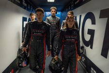 ゲーマーから本物のプロレーサー目指す若者描く『グランツーリスモ』最新予告＆新場面写真 画像