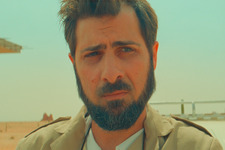 ジェイソン・シュワルツマンの役柄は「キューブリックをイメージ」『アステロイド・シティ』インタビュー映像 画像