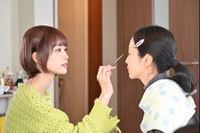 木南晴夏“田中さん”が笙野母・悦子に伝えた生見愛瑠“朱里”の言葉に「泣いた」「心を動かされた」の声…「セクシー田中さん」8話 画像