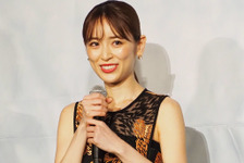 泉里香“美波”にSNSでは「かっこいい」の声飛び交う、秋田弁も話題に…「正直不動産2」第2話 画像