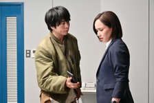 櫻井翔“武蔵”、ソニン“さくら”の無実を信じるが…「新空港占拠」第5話 画像