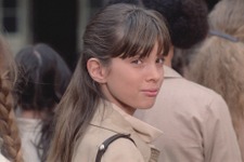 13歳と15歳の姉妹の日常切り取る『ペパーミントソーダ』日本版予告 画像