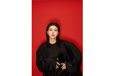 仲里依紗「情熱大陸」放送「不適切にもほどがある！」撮影、夫・中尾明慶も登場 画像