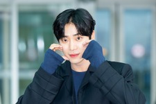 『広場』で異分子の存在感を放つチュ・ヨンウ、『ギョヌと仙女』の演技にも期待が高まる 画像