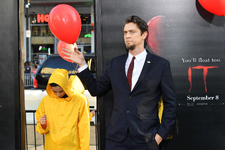 『IT／イット』前日譚ドラマ「IT: Welcome to Derry」新予告編 ペニーワイズも登場 画像