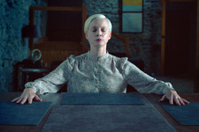 盲目の霊媒師が挑む…アイルランド発ゴシックホラー『Oddity』11月公開決定 画像