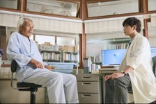 「とても良いシーン」「感動した」松本潤“徳重”の田中泯“赤池”への思いに感動の声上がる…「19番目のカルテ」最終話 画像