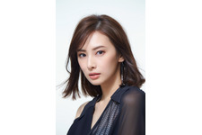 「皆さん笑顔が素敵」北川景子が「ばけばけ」オフショット公開 「後ろ後ろ！」“落武者”岡部たかしにも注目集まる 画像