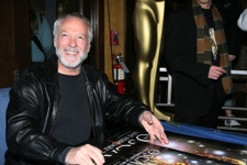 『スター・ウォーズ』『インディ・ジョーンズ』などのポスターを手掛けたドリュー・ストルーザンが死去 78歳 画像