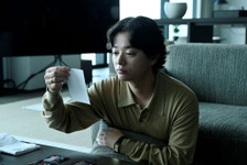 「折田と何か繋がってる」「スーパー激ヤバでは」里見と折田の“距離”に視聴者の反応は…「シナントロープ」3話 画像