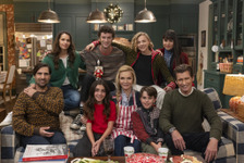 クリスマスに“ママを置き去り”!? ミシェル・ファイファー主演『なんて楽しいクリスマス！』Prime Videoで配信 画像