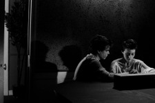 レオス・カラックス、美しいモノクロームの長編デビュー作『ボーイ・ミーツ・ガール 4Kレストア版』予告編 画像