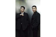 ヒョンビン＆チョン・ウソン、スーツで決めた2ショット公開「メイド・イン・コリア」2025年最も視聴された韓国オリジナル作品に 画像