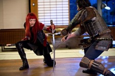 【特別映像】ウルヴァリンのボディガードは赤毛の剣術少女 画像