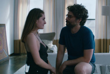 パパ活相手とお葬式で遭遇!?『Shiva Baby シヴァ・ベイビー』本編映像 画像