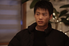 「それが、拳銃を隠した理由だったのか？」竹内涼真“淳一”の秘密に視聴者衝撃、江口のりこ“南良”の仮眠姿も話題を呼ぶ…「再会～Silent Truth～」5話 画像