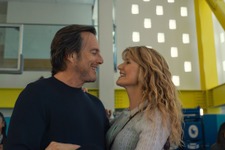 ブラッドリー・クーパー監督『これって生きてる？』名曲「アンダー・プレッシャー」が彩る本予告 画像