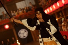 渡辺謙が舞台に立つ江戸歌舞伎の名場面公開　柄本佑主演『木挽町のあだ討ち』の見どころの本編シーン解禁 画像