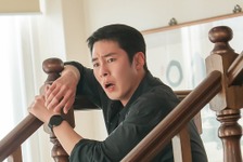 イ・ジェウクの“ギャップ演技”に爆笑！『孤島のエリートドクター』が好前作超えの視聴率で好スタート 画像