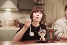 杉咲花＆多部未華子がもぐもぐパフェタイム「クロエマ」特別映像が公開 画像