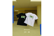 A24映画『バックルームズ』×URBAN RESEARCH、コラボアイテム発売　Tシャツやキャップ、トートバッグなど 画像