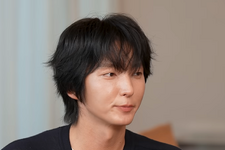 イ・ジュンギ、自身の魅力は「綺麗な鼻」と照れ笑い…！坂口健太郎との豪華ツーショットトーク公開 画像