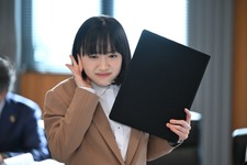「素晴らしかった」「泣いた」“南”芦田愛菜と“湊人”高橋文哉のエスカレーターシーンに感動の声上がる…「南田南弁護士は天才肌」第1話 画像