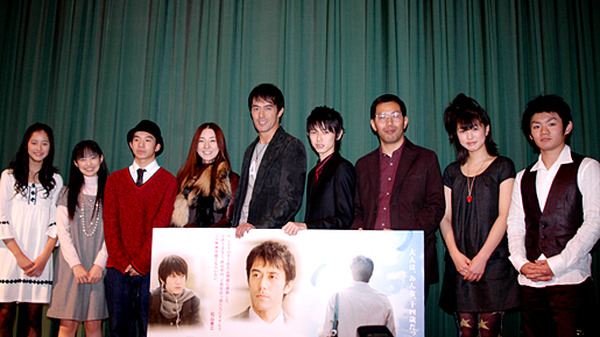 本郷奏多 阿部寛の現場での心遣いに尊敬のまなざしも 面白い一面は見られずに残念 Cinemacafe Net