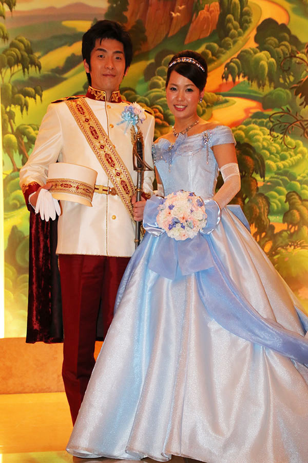 ディズニー アンバサダーホテルで リアル シンデレラ誕生 1組限定ドレスアップ体験 枚目の写真 画像 Cinemacafe Net