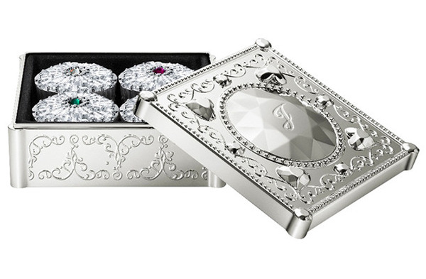 JILL STUART 10thアニバーサリーコレクション ジルスチュアート ビューティ」10周年！宝石箱のようなアニバーサリー