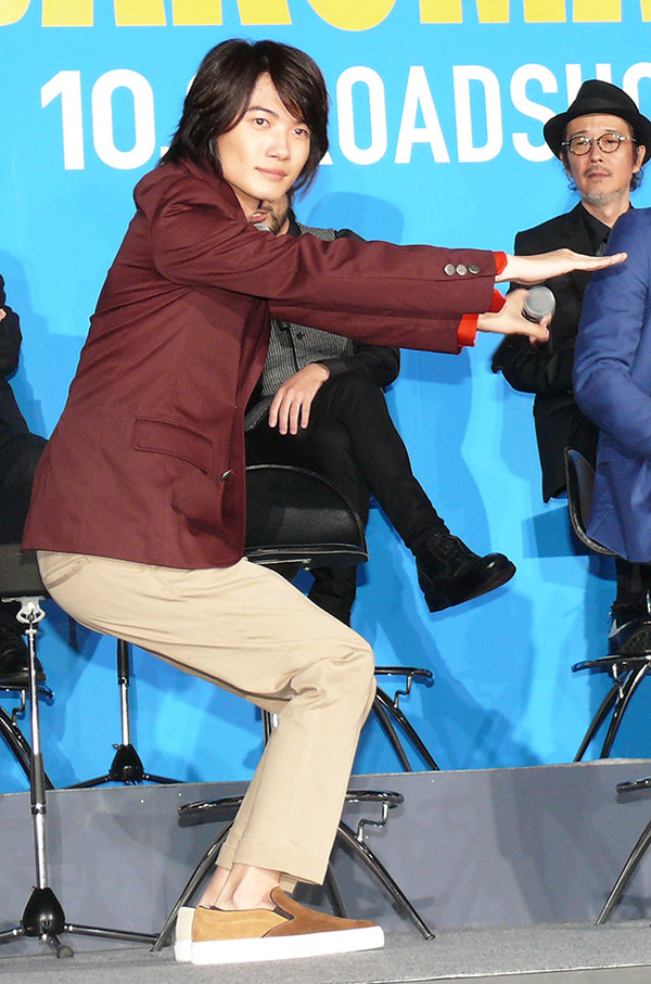 神木隆之介 イベント壇上で筋トレ披露 佐藤健 おれは絶対やらない Cinemacafe Net