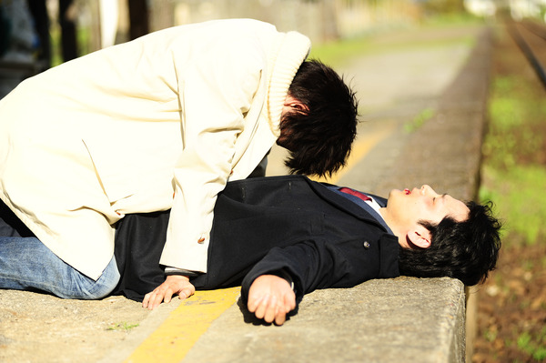 特別映像】中村倫也×菅田将暉、ガチ喧嘩の裏で充実笑顔！「それを求め