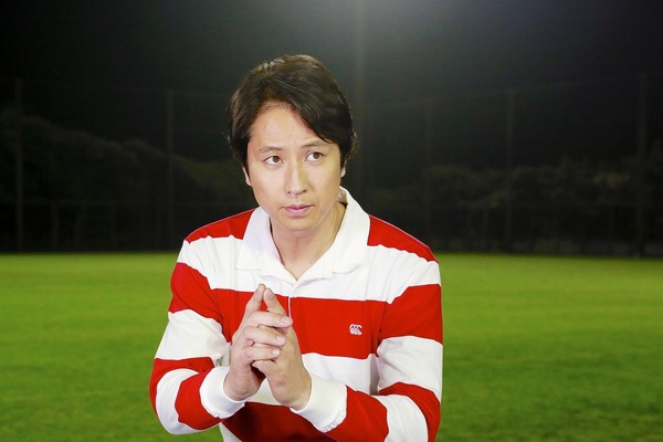 谷原章介が 五郎丸ポーズ ドクター調査班 放送開始 Cinemacafe Net