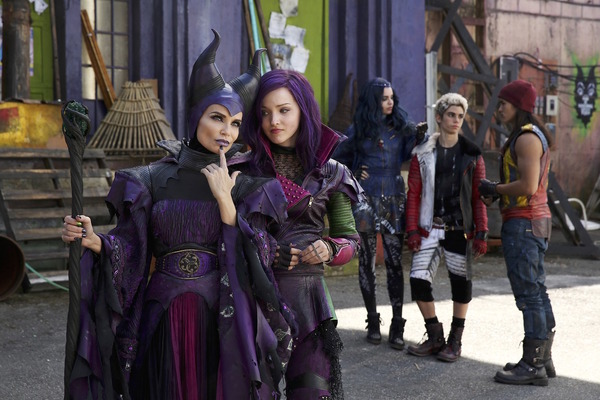 ディセンダント」ハロウィン目前に再放映決定！続編から新映像も 